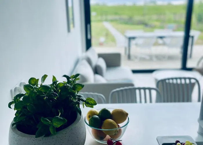 Hampton Zalew Zegrzynski * Cupel (Legionowo)