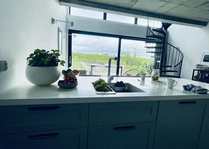 Hampton Zalew Zegrzynski *