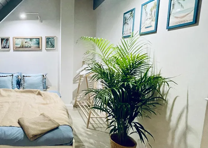 Hampton Zalew Zegrzynski