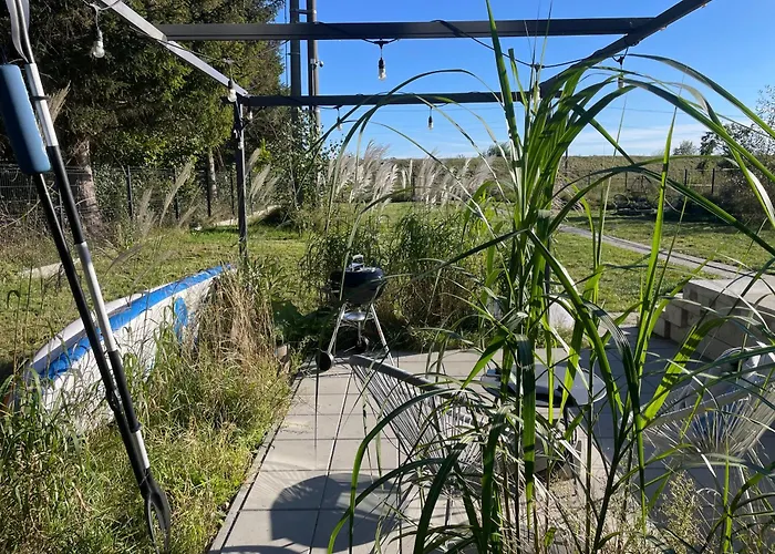 Hampton Zalew Zegrzynski * Cupel (Legionowo)