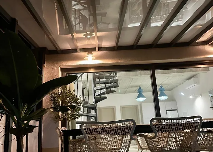 Hampton Zalew Zegrzynski * Cupel (Legionowo)