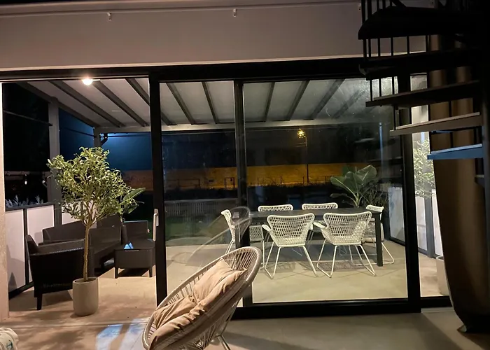 Hampton Zalew Zegrzynski