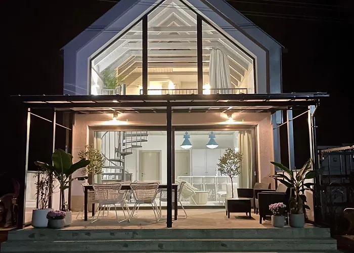 Hampton Zalew Zegrzynski * Cupel (Legionowo)